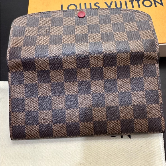 Louis Vuitton Emily wallet. Red interior - Picture 8 of 14